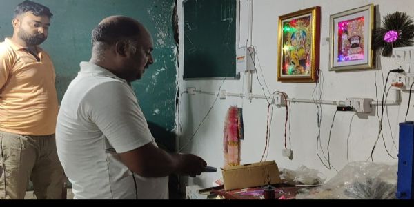 बलरामपुर : प्राइवेट स्कूल टीचर ने मात्र पचास हजार रुपये से शुरू किया बिजनेस, अब हो रही लाखों की कमाई
