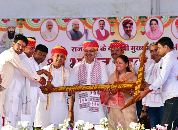 हमारी सरकार करवाएगी 6 हजार वरिष्ठजन को हवाई मार्ग,50 हजार को एसी ट्रेन से तीर्थयात्रा: मुख्यमंत्री  भजनलाल शर्मा