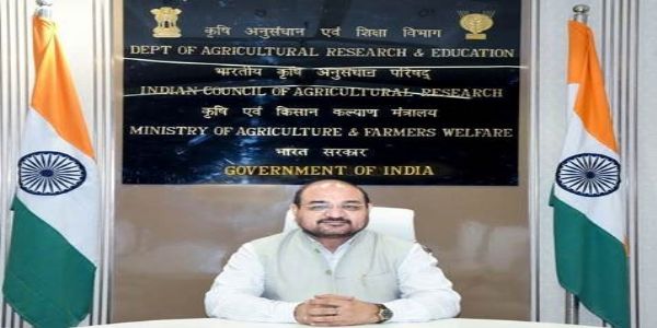 नई दिल्लीः कृषि विज्ञानी डॉ. मांगी लाल जाट ने सोमवार को डेयर के सचिव तथा आईसीएआर के महानिदेशक का पदभार ग्रहण किया