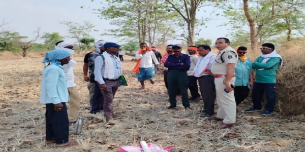 धमतरी के ग्राम सिरौदखुर्द में कोटवार को सेवाभूमि का कब्जा मिला