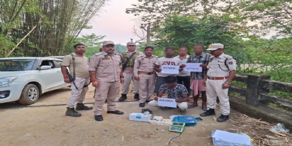 तीन ड्रग्स आपूर्तिकर्ता गिरफ्तार, भारी मात्रा में मादक पदार्थ जब्त