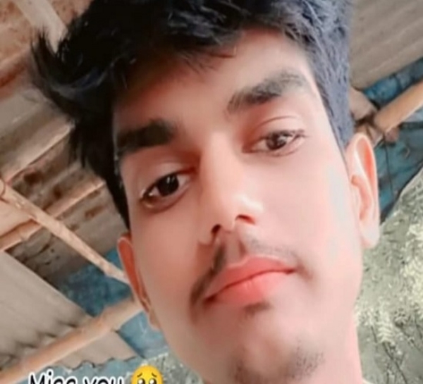 प्रयागराज: खेत में मृत पाए गए युवक की फाईल फोटो