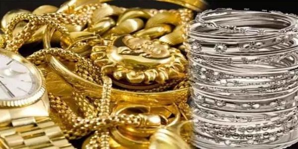 सर्राफा बाजार में मामूली गिरावट, सोना और चांदी की घटी कीमत