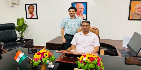 नवागत मंडलायुक्त ने कार्यभार ग्रहण किया,नये ऑफिस परिसर का किया उद्घाटन