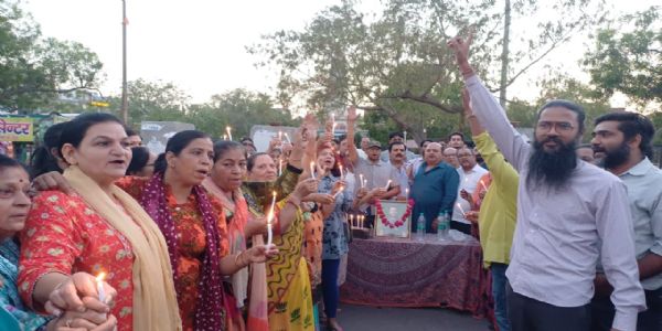 पहलगाम में पर्यटकों पर आतंकी हमले से जयपुर में उबाल
