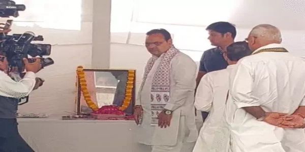 आतंकी हमले में मारे गए नीरज उधवानी को मुख्यमंत्री- पूर्व मुख्यमंत्री समेत कई नेताओं ने दी श्रद्धांजलि