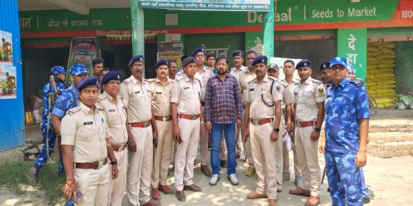 कुख्यात कमरुद्दीन ने पुलिस के समक्ष किया सरेंडर