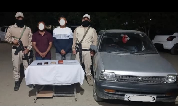 मणिपुर में गिरफ्तार किए गए उग्रवादियों की तस्वीर।