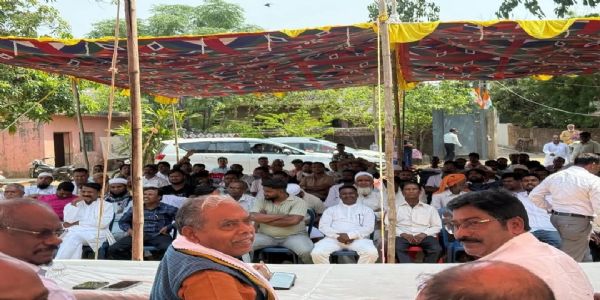 केंद्र की नीतियों के खिलाफ संघर्ष करें कार्यकर्ता : कमलेश