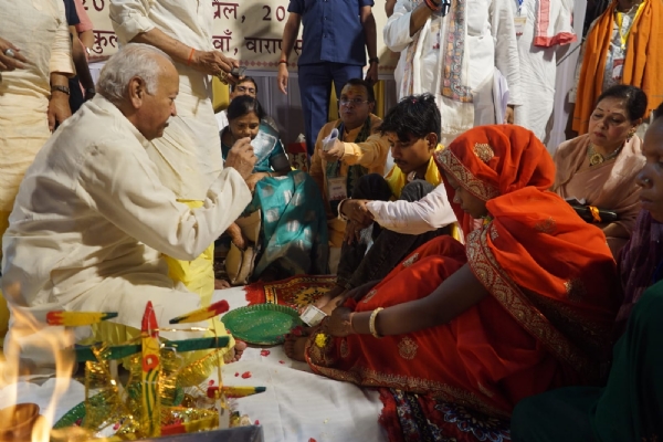 सामूहिक विवाह समारोह में संघ प्रमुख सामूहिक विवाह समारोह में संघ प्रमुख