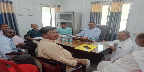 विधानसभा आम निर्वाचन 2025 को लेकर राजनीतिक दलों प्रतिनिधियों के साथ एफएलसी पर्यवेक्षक ने की बैठक