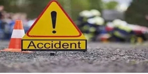 अजमेर रोड पर हादसा: लाल बत्ती पार कर ट्रक ने बाइक और बोलेरो को टक्कर मारी, एक की मौत, दो घायल