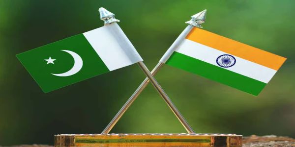 अमेरिका के बीच में आने के बाद भारत के साथ वार्ता की उम्मीद जता रहा पाकिस्तान