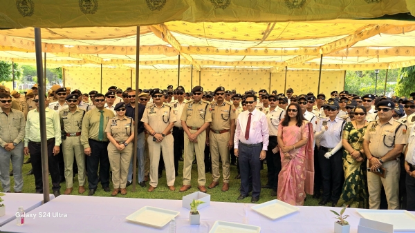 जयपुर पुलिस कमिश्नर ने हैंडहेल्ड स्पीड लेजर गन युक्त चार मोटरसाइकिल को दिखाई हरी झंडी