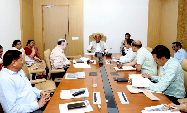 मंत्री जायसवाल ने की कुटीर एवं ग्रामोद्योग विभाग की समीक्षा मंत्री जायसवाल ने की कुटीर एवं ग्रामोद्योग विभाग की समीक्षा