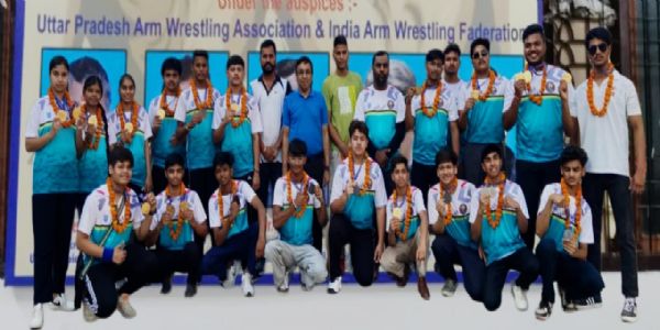 उप्र राज्य स्तरीय आर्म रेसलिंग प्रतियोगिता में ओवरऑल चैंपियन बनी मुरादाबाद की टीम  का हुआ स्वागत अभिनंदन