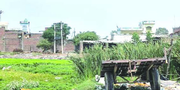 लक्सर क्षेत्र के प्राचीन सरोवर की उपेक्षा से बढ़ा जलभराव संकट, ग्रामीणों में आक्रोश