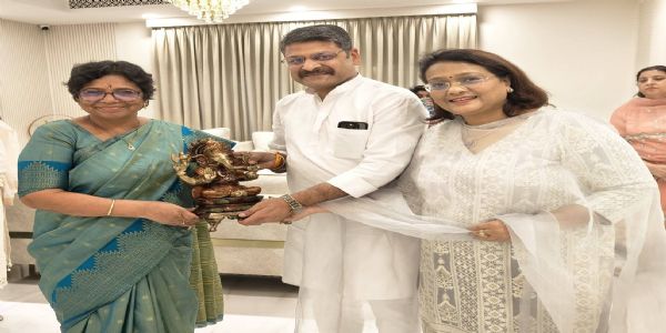 सोफिया कुरैशी और व्योमिका सिंह देश का गौरव, सभी उनकी सम्मान करें : विजया रहाटकर