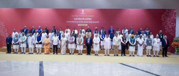 नीति आयोग की गवर्निंग काउंसिल की बैठक के बाद सामूहिक चित्र