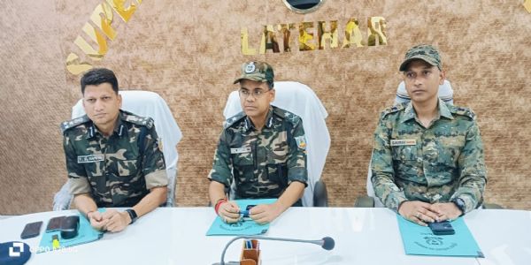 पुलिस के साथ मुठभेड़ में मारे गए दोनों नक्सली थे इनामी