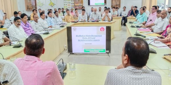 प्रदूषण नियंत्रण बोर्ड, नगर निगम व स्वास्थ्य विभाग संयुक्त रुप से ईव-वेस्ट जेनरेशन पर कार्ययोजना तैयार करें: मंडलायुक्त