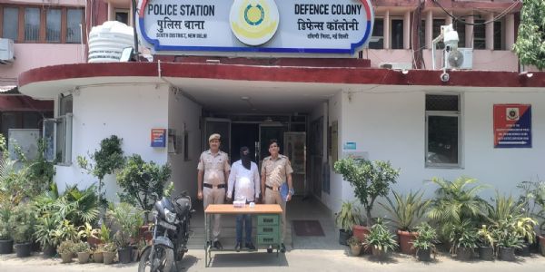 सरकारी अधिकारी बनकर बुजुर्ग महिला से वसूली करने वाला ठग गिरफ्तार