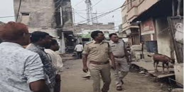 खंडवा: फल व्यापारी की घर में घुसकर गोली मारकर हत्या, पत्नी-बच्चों के साथ सो रहा था