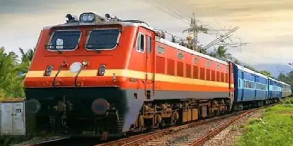महासम्मेलन के लिए पुनदाग स्टेशन पर रूकेंगी 13 ट्रेनें