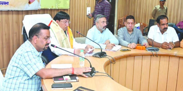 सड़क सुरक्षा के प्रति जनमानस में जागरूकता लाई जाए: डॉ. नरेश बंसल