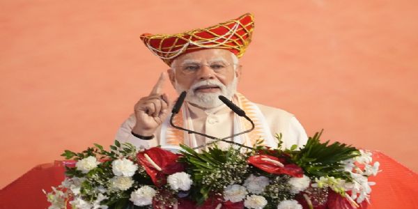 भोपाल में महिला सशक्तिकरण महासम्मेलन को संबोधित करते  हुए प्रधानमंत्री