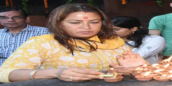 ऑपरेशन सिंदूर की सफलता के लिए  मंत्री रेखा आर्य ने की गंगा पूजा