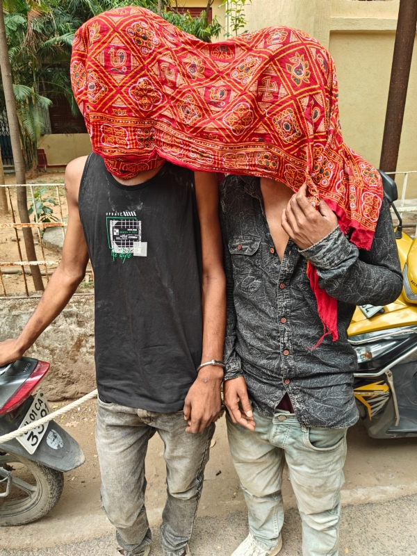 आरोपित की तस्वीर आरोपित की तस्वीर