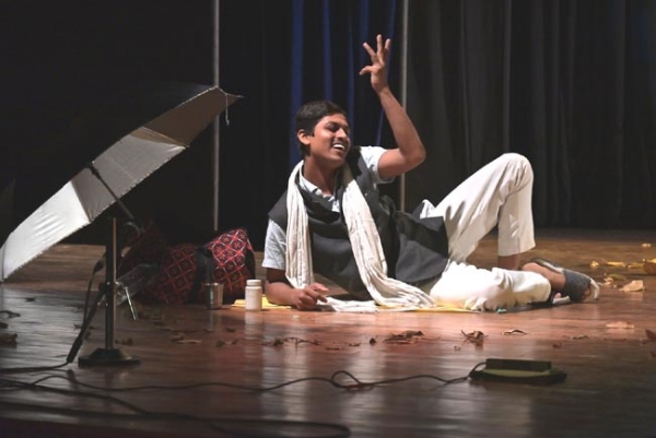 नाट्य मंचन