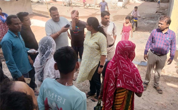 सफाई को लेकर सडक़ों पर उतरीं सीएमओ