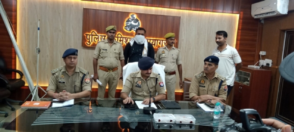 गिरफ्तार स्मैक तस्कर का छाया चित्र