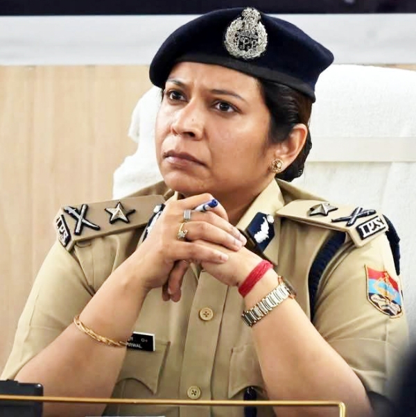 आईजी रिद्धिम अग्रवाल।