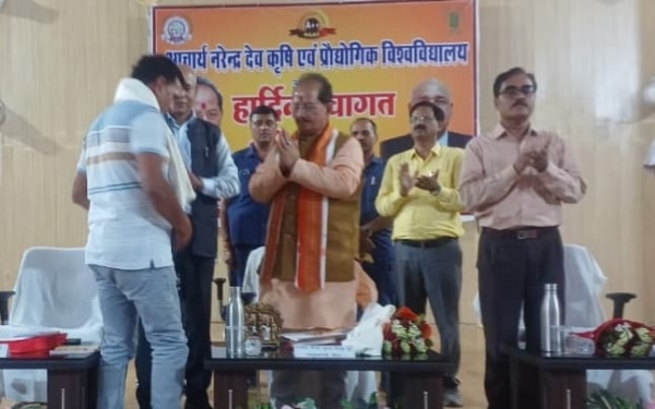 बिहार के उप मुख्यमंत्री ने अयोध्या में किसानों से किया संवाद