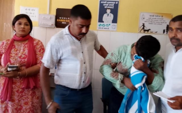 बाइक से गिरा बच्चा, वाहन से कुचलने से हुई मौत