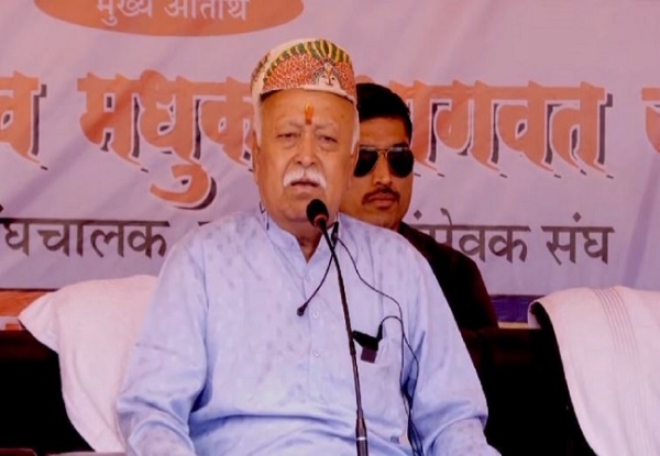 माेहन भागवत संध प्रमुख की फाइल फाेटाे