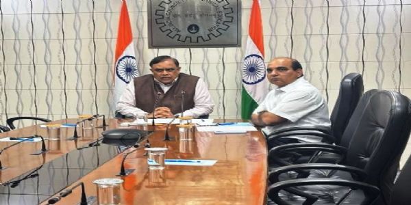 एआईसीटीई के अध्यक्ष प्रो. टी.जी. सीताराम मंगलवार को संबोधित करते हुए