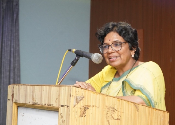 राष्ट्रीय महिला आयोग की अध्यक्ष विजया किशोर रहाटकर