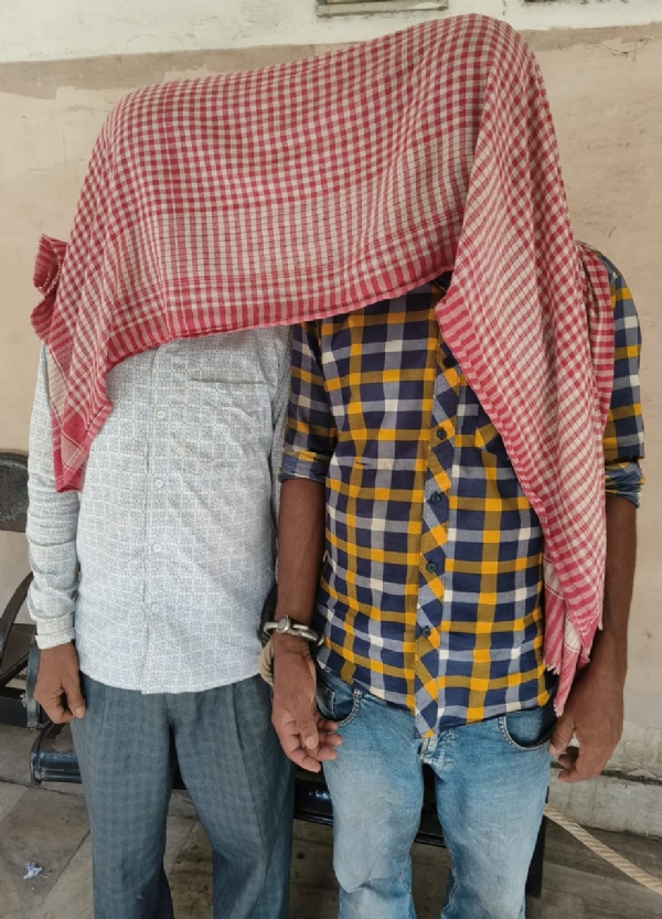 गिरफ्तार वारंटी
