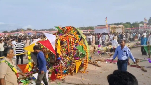 रामदेवपीर के मंदिर में 50 फीट ऊँचा मंडप गिरा