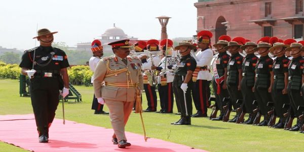 श्रीलंका सेना के कमांडर लेफ्टिनेंट जनरल बीकेजीएम लासांथा रोड्रिगो भारत दौरे पर