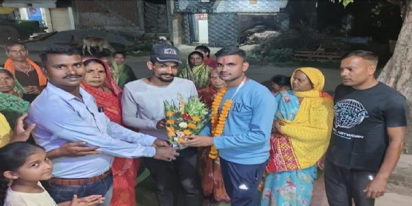 आपरेशन सिंदूर में शामिल बोड़रा के चंदन का गांव लौटने पर हुआ अभिनंदन