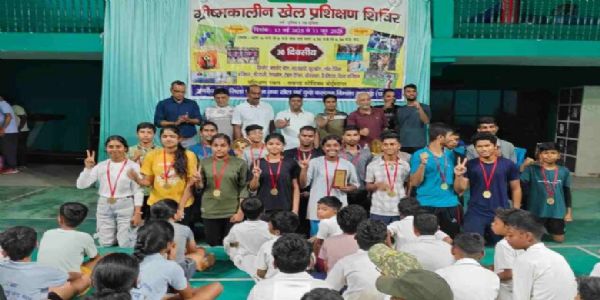 तीस दिवसीय जिला स्तरीय ग्रीष्मकालीन खेल प्रशिक्षण शिविर का हुआ समापन