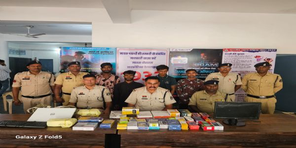 जांजगीर-चांपा पुलिस ने रजा मोबाइल शॉप में चोरी करने वाले चोर गिरोह को क‍िया ग‍िरफ्तार