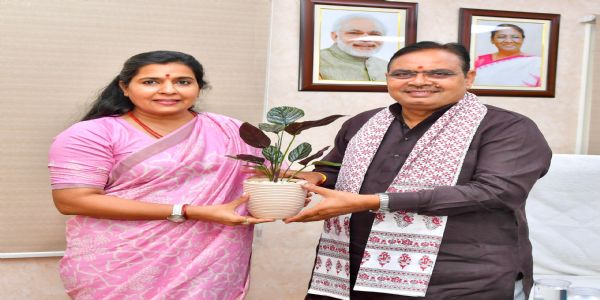 महापौर डॉ. सौम्या गुर्जर ने मुख्यमंत्री भजनलाल शर्मा से की मुलाकात