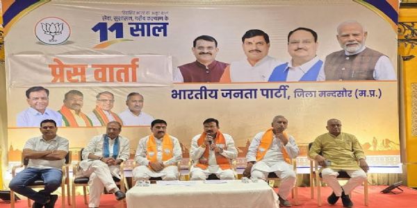 मोदी जी ने पिछले 11 वर्षों में आत्मनिर्भर भारत की मजबूत नींव रखी है : सांसद श्री पटेल
