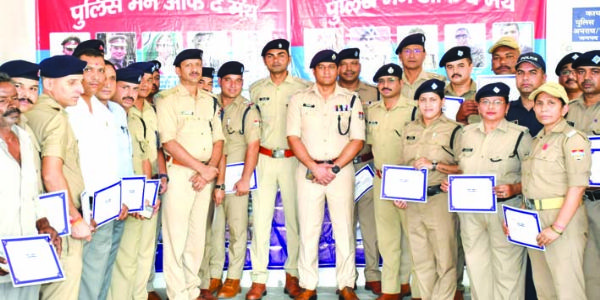 जवान पुलिस विभाग की रीढ़, मेहनत कर औरों के लिए बनें आदर्श : एसएसपी